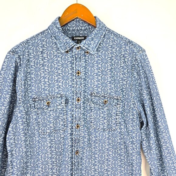 EXPRESS Chambray BLue Denim White Paisley Print Button Down Long Sleeve Shirt - Picture 3 of 9